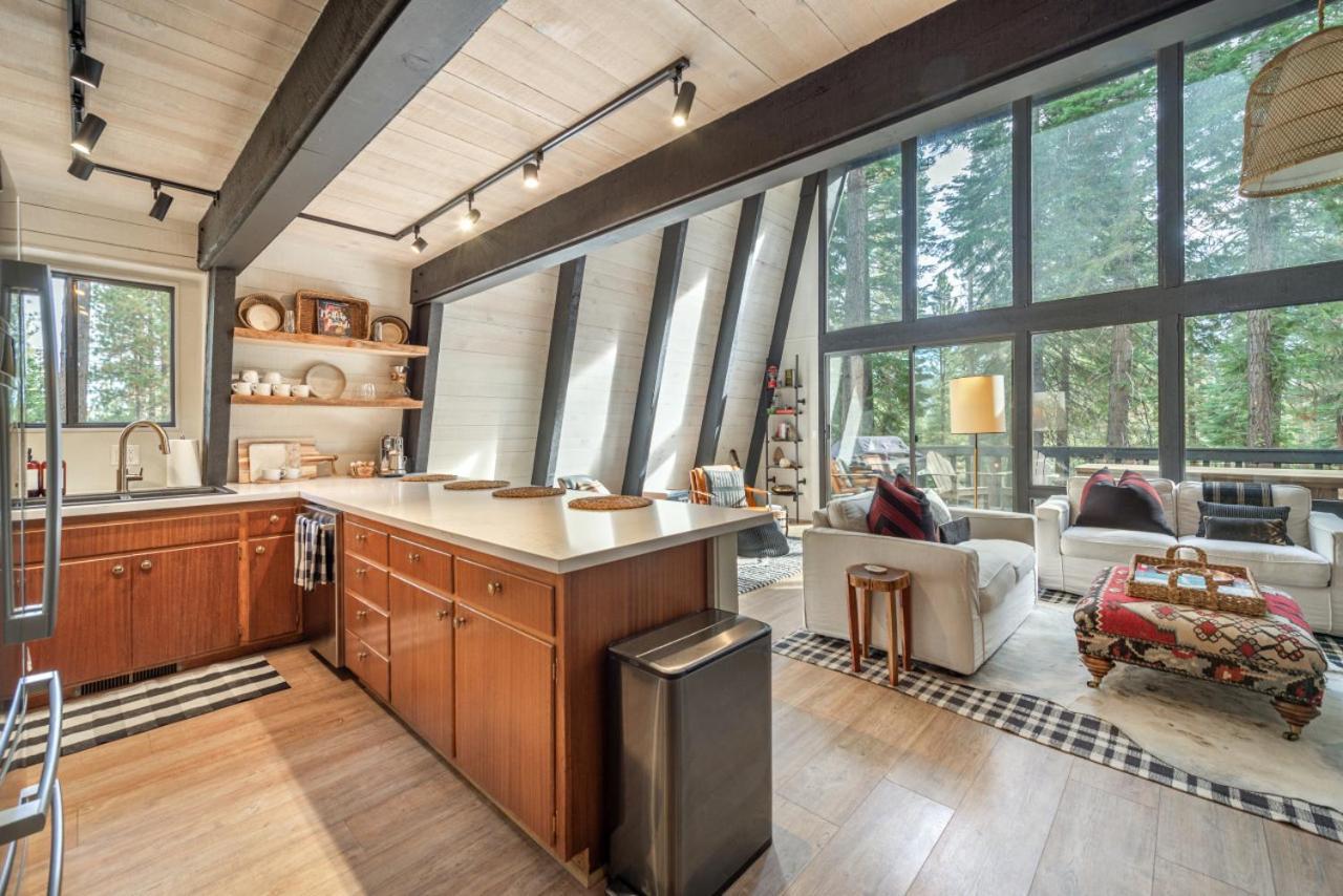 Mid Century Modern A-Frame Cabin At Northstar Villa Truckee Bagian luar foto