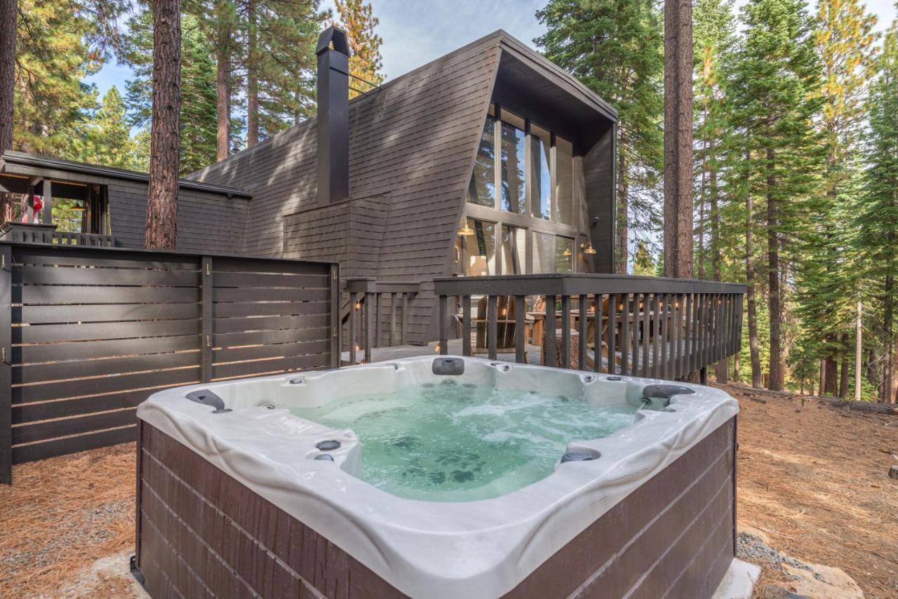 Mid Century Modern A-Frame Cabin At Northstar Villa Truckee Bagian luar foto