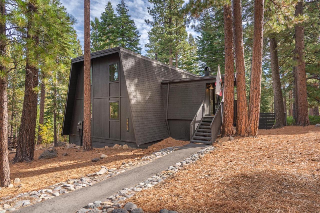 Mid Century Modern A-Frame Cabin At Northstar Villa Truckee Bagian luar foto