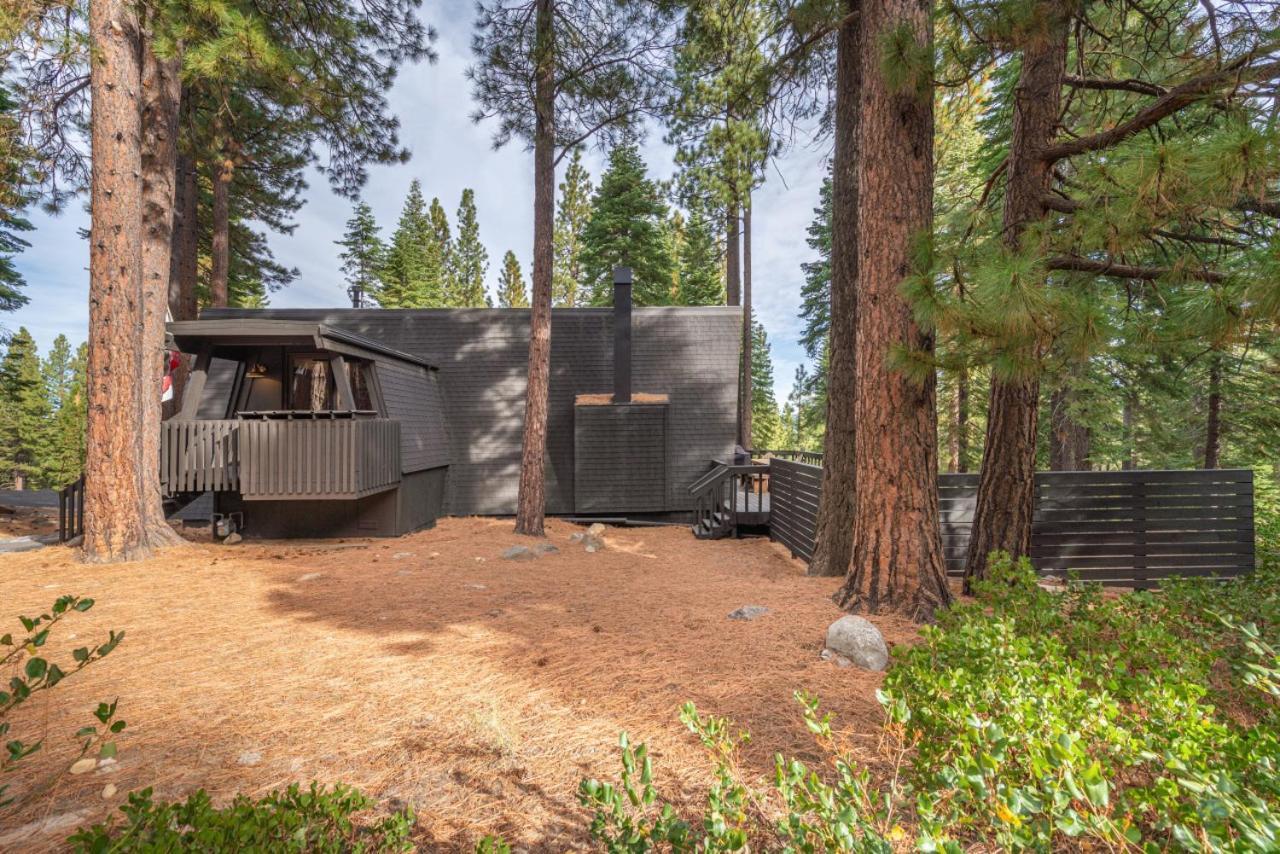 Mid Century Modern A-Frame Cabin At Northstar Villa Truckee Bagian luar foto